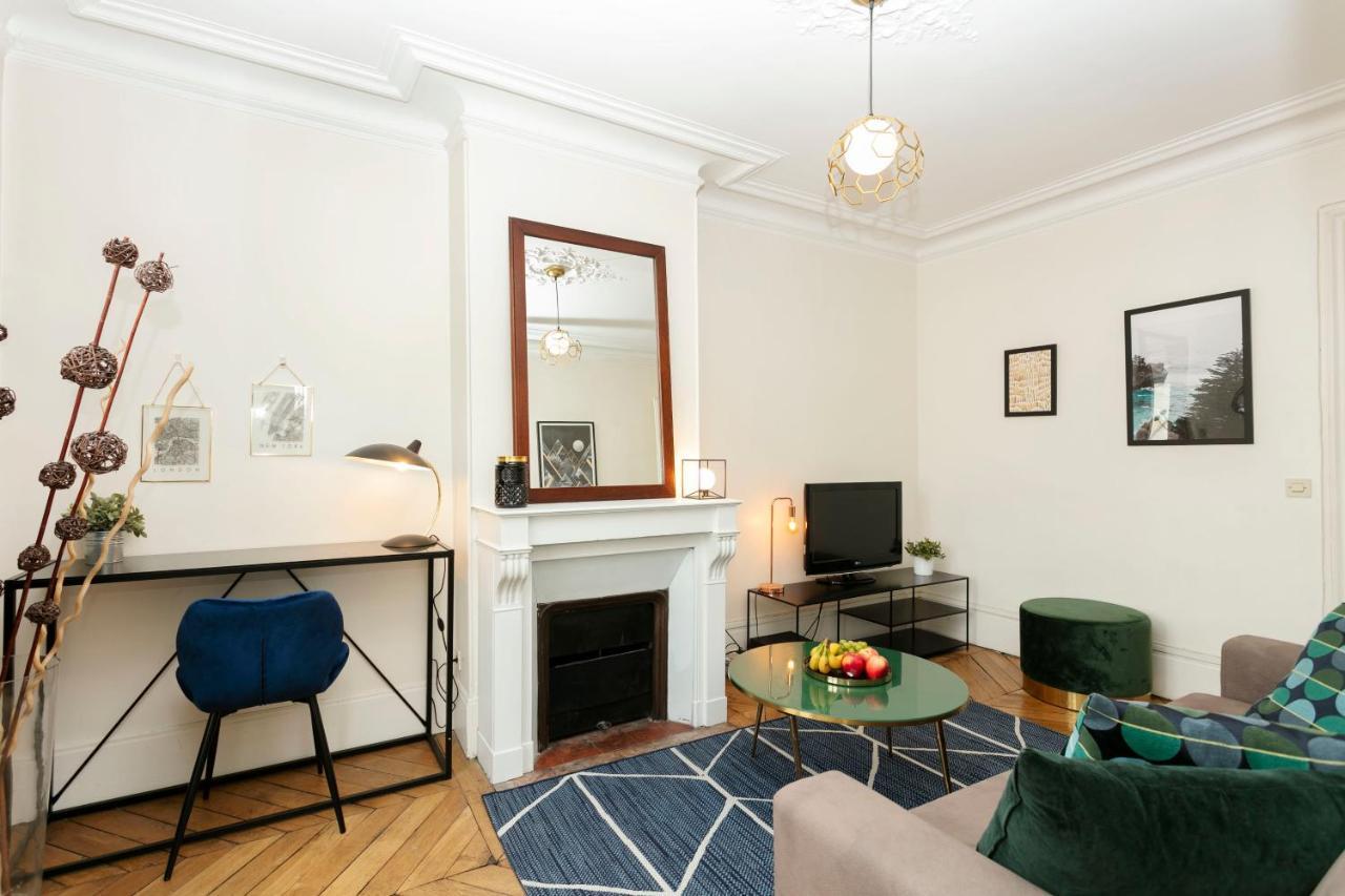 Latin Quarter With Balcony - Cityapartmentstay Paris Exterior photo